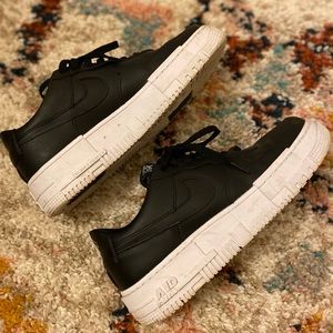 Black Platform NIKE Air Force 1